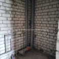 Продам нежилую недвижимость, офис в многоквартирном доме , 2  ком., 81 м², без внутренних работ 