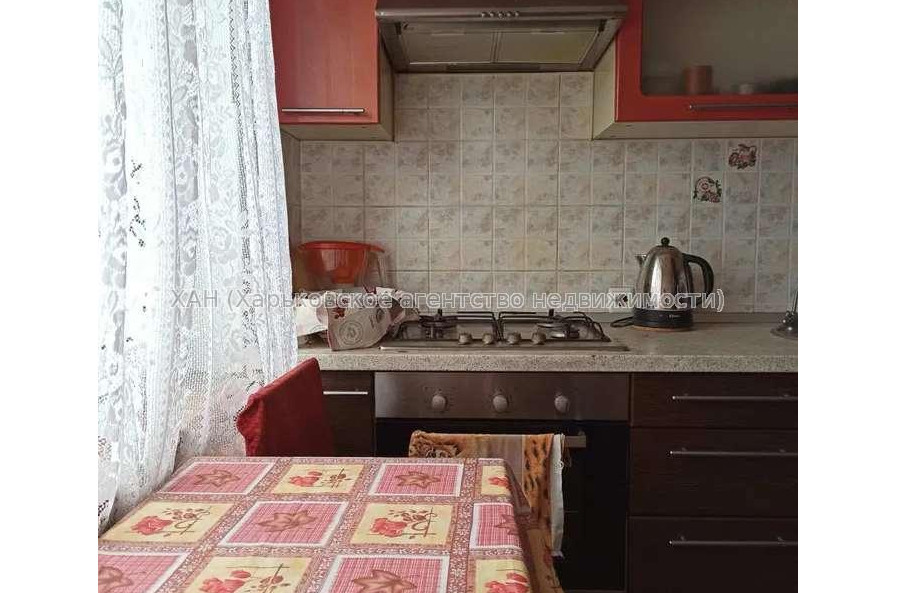 Продам квартиру, Зерновая ул. , 2  ком., 41 м², косметический ремонт 