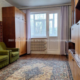 Продам квартиру, Бучмы ул. , 2 кім., 47.40 м², косметический ремонт