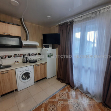 Продам квартиру, Дидро ул. , 1  ком., 18 м², капитальный ремонт 