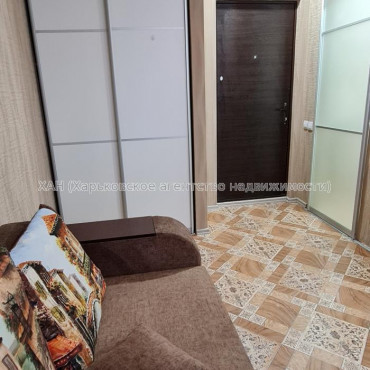 Продам квартиру, Дидро ул. , 1  ком., 18 м², капитальный ремонт 