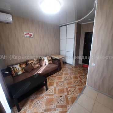 Продам квартиру, Дидро ул. , 1  ком., 18 м², капитальный ремонт 