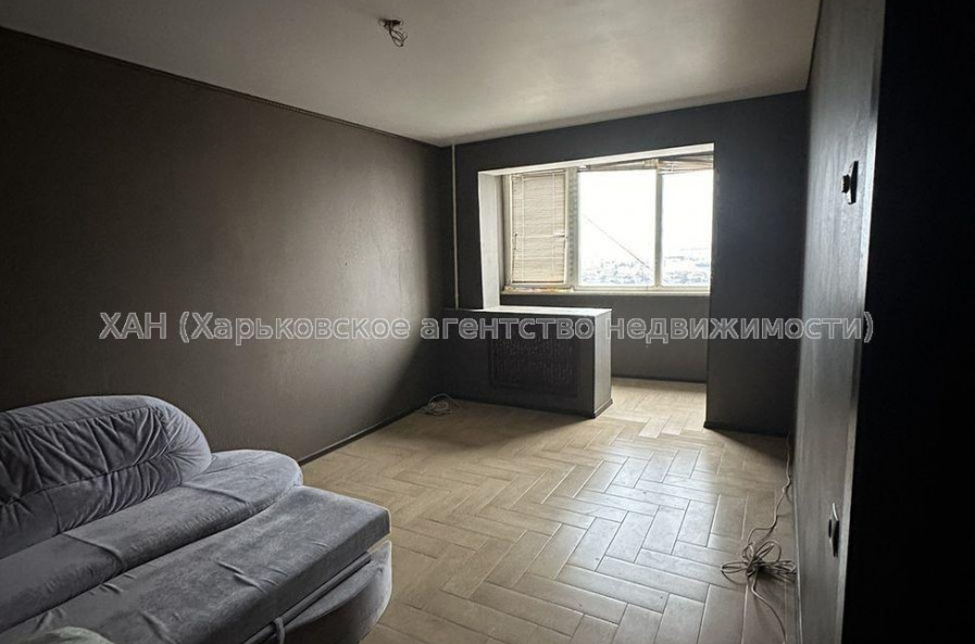 Продам квартиру, Леся Сердюка ул. , 4  ком., 82 м², косметический ремонт 