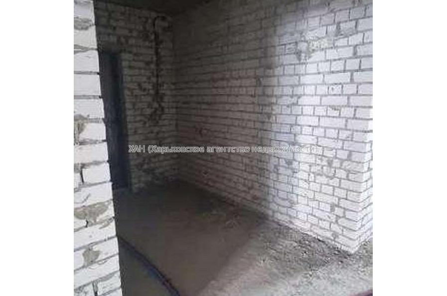 Продам квартиру, Шевченковский пер. , 1 кім., 40 м², без внутренних работ 