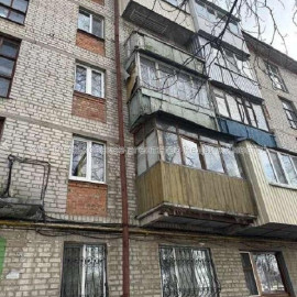 Продам квартиру, Рыбалко ул. , 1  ком., 32 м², советский ремонт