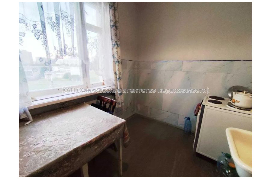 Продам квартиру, Архитекторов ул. , 2 кім., 50 м², советский ремонт 