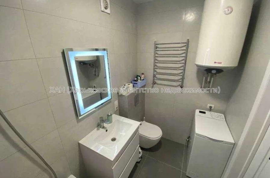 Продам квартиру, Малиновская ул. , 1  ком., 50 м², евроремонт 