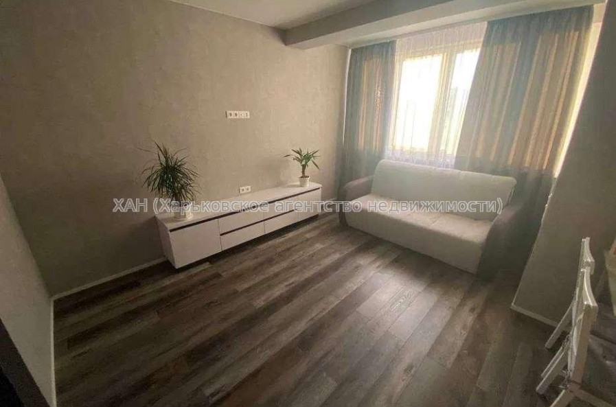 Продам квартиру, Малиновская ул. , 1  ком., 50 м², евроремонт 