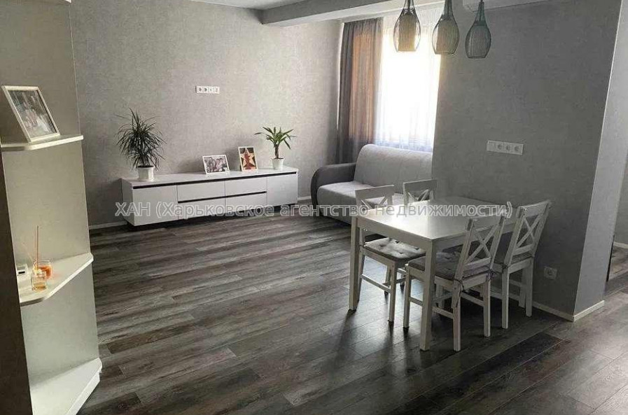 Продам квартиру, Малиновская ул. , 1  ком., 50 м², евроремонт 