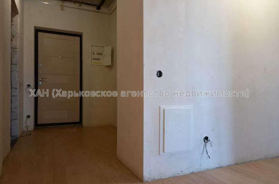 Продам квартиру, Профессорская ул. , 2 кім., 67 м², без внутренних работ 