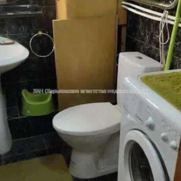 Продам квартиру, Старицкого ул. , 3  ком., 65 м², косметический ремонт 