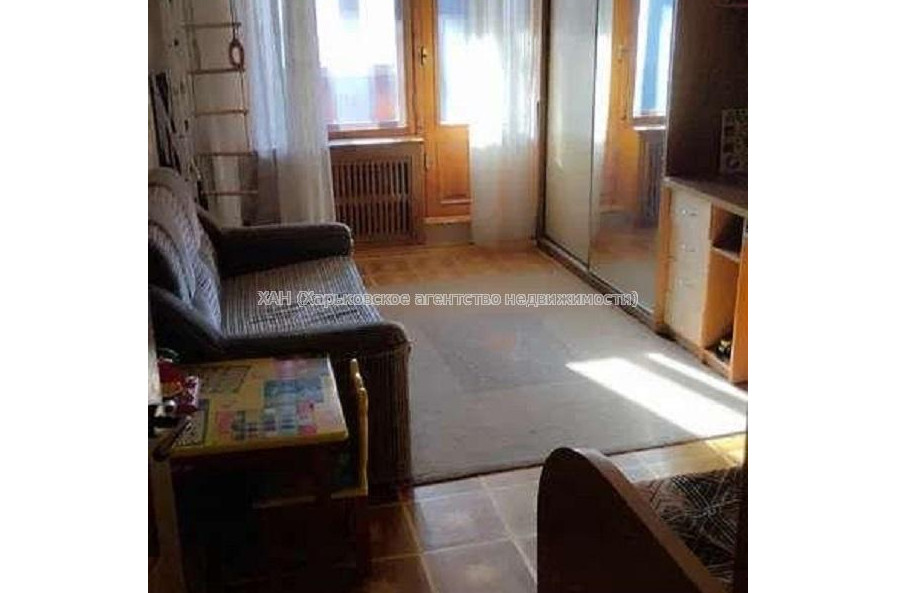 Продам квартиру, Старицкого ул. , 3  ком., 65 м², косметический ремонт 