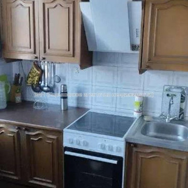 Продам квартиру, Старицкого ул. , 3  ком., 65 м², косметический ремонт 