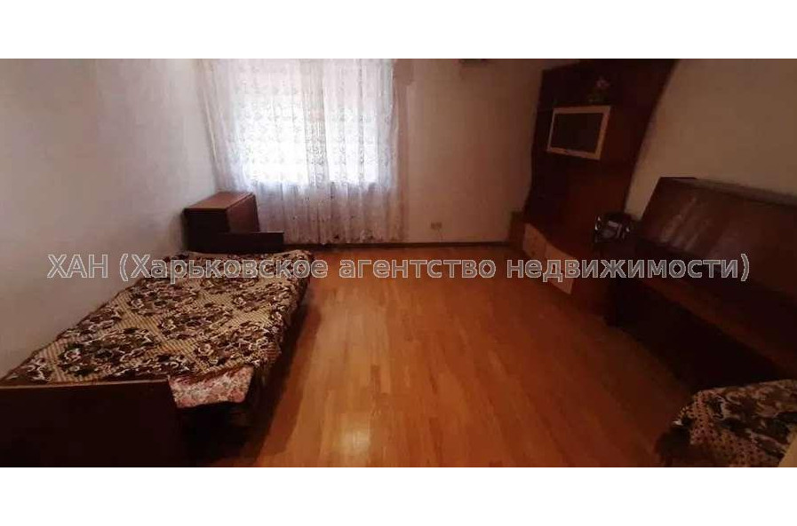 Продам квартиру, Победы просп. , 2  ком., 56 м², косметический ремонт 