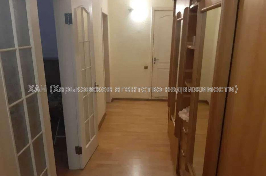 Продам квартиру, Победы просп. , 2  ком., 56 м², косметический ремонт 