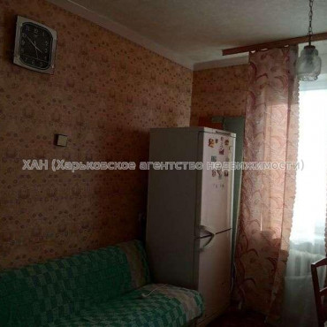 Продам квартиру, Аэрокосмический пр. , 1 кім., 36 м², косметический ремонт 