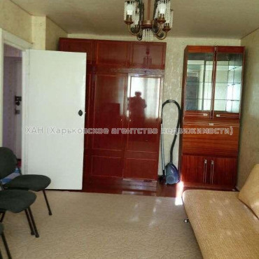 Продам квартиру, Аэрокосмический пр. , 1 кім., 36 м², косметический ремонт 