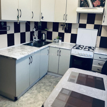Продам квартиру, Европейская ул. , 1 кім., 28 м², косметический ремонт 