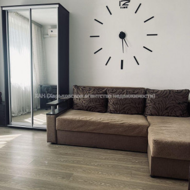 Продам квартиру, Европейская ул. , 1 кім., 28 м², косметический ремонт 