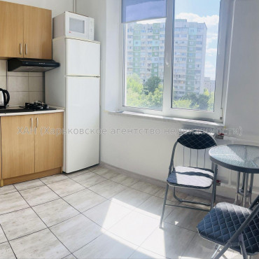 Продам квартиру, Европейская ул. , 1 кім., 28 м², косметический ремонт 