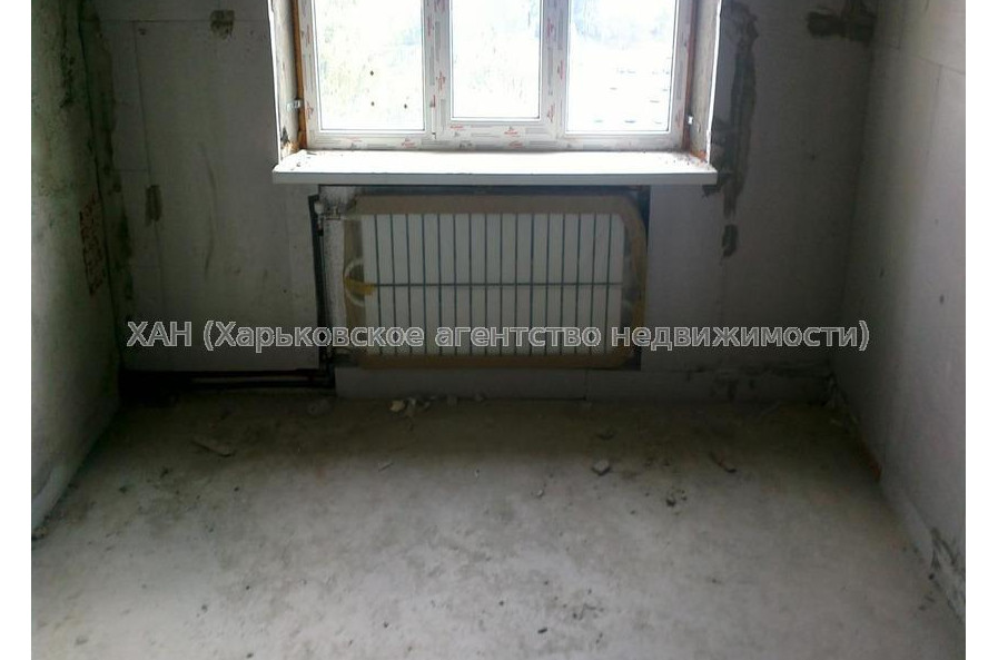 Продам квартиру, Лопанская ул. , 1  ком., 41 м², без внутренних работ 