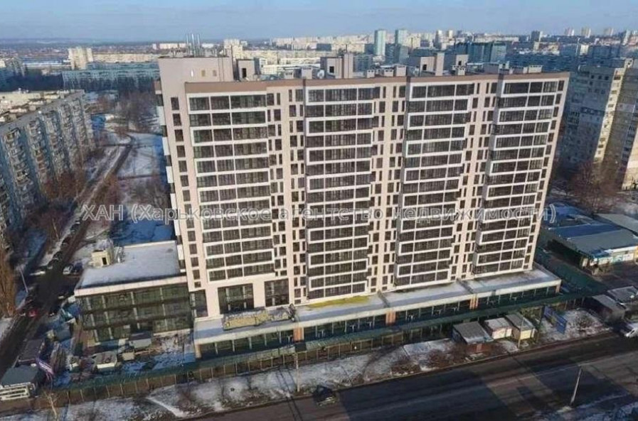 Продам квартиру, Валентиновская ул. , 2  ком., 76 м², без внутренних работ 