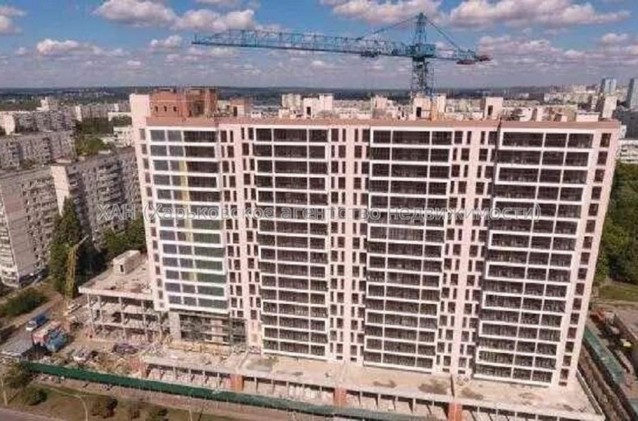 Продам квартиру, Валентиновская ул. , 2  ком., 76 м², без внутренних работ 