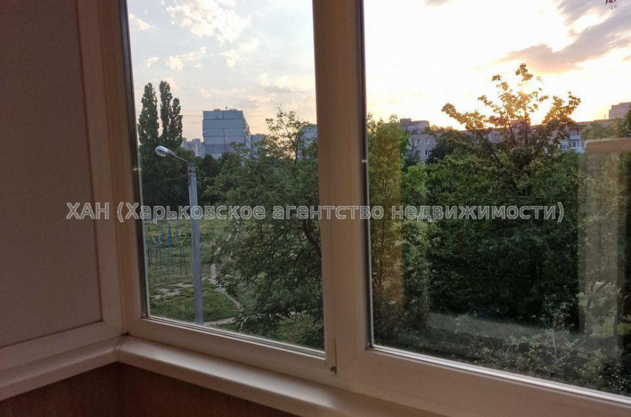 Продам квартиру, Каденюка ул. , 3  ком., 63 м², капитальный ремонт 