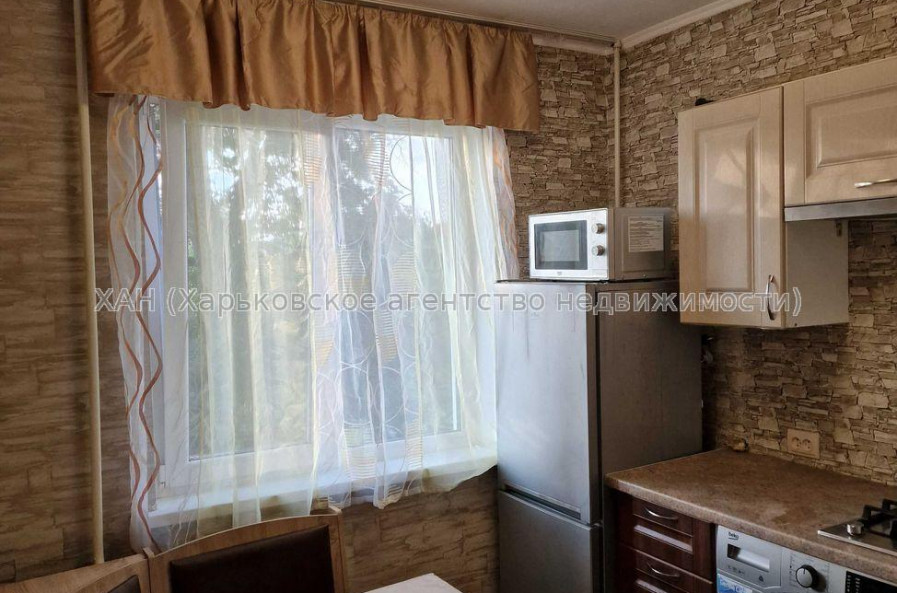 Продам квартиру, Каденюка ул. , 3  ком., 63 м², капитальный ремонт 