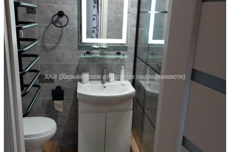 Продам квартиру, Героев Харькова просп. , 1 кім., 35 м², евроремонт 