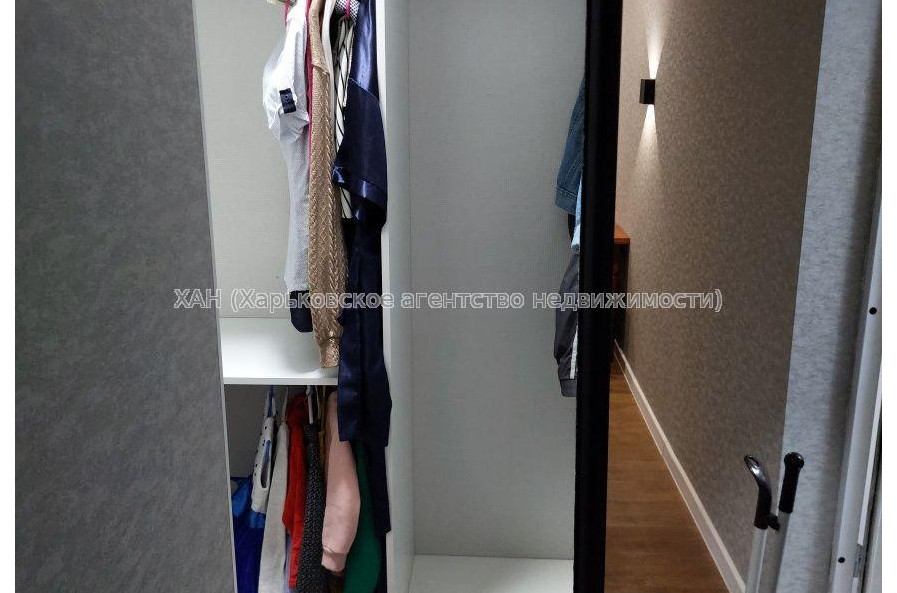 Продам квартиру, Героев Харькова просп. , 1 кім., 35 м², евроремонт 