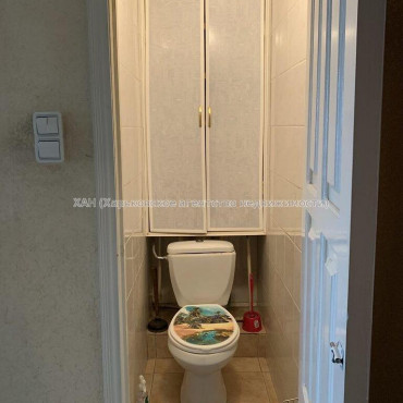 Продам квартиру, Непокоренных ул. , 4 кім., 90 м², косметический ремонт 