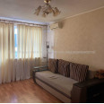 Продам квартиру, Непокоренных ул. , 4  ком., 90 м², косметический ремонт 