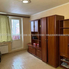 Продам квартиру, Непокоренных ул. , 2  ком., 45 м², косметический ремонт