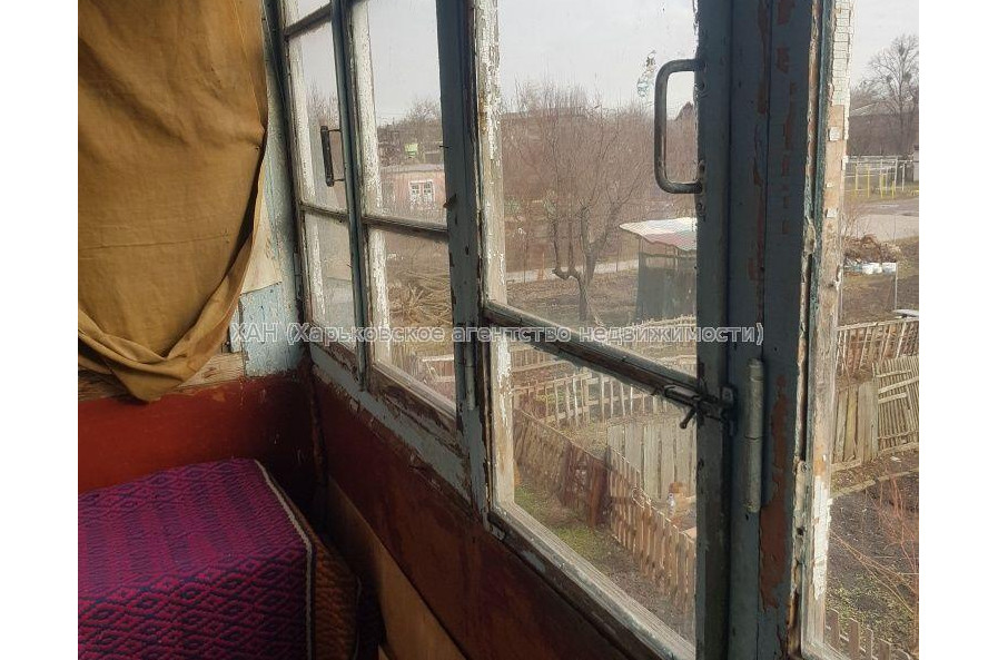 Продам квартиру, Беркоса ул. , 9/17 , 1  ком., 28 м², советский ремонт 