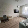 Продам квартиру, Любови Малой  просп. , 1  ком., 37 м², капитальный ремонт 