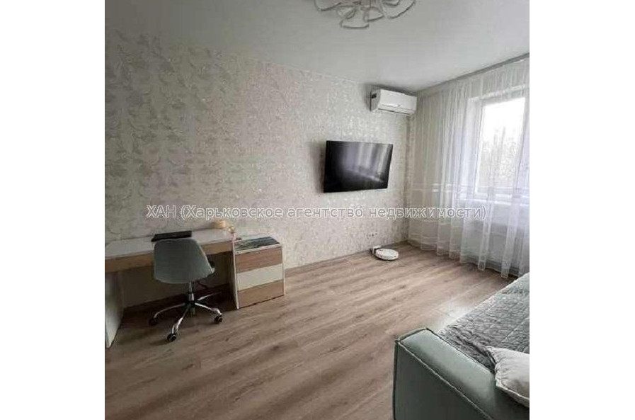 Продам квартиру, Любови Малой  просп. , 1  ком., 37 м², евроремонт 