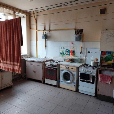 Продам квартиру, Мира ул. , 1  ком., 16.70 м², советский ремонт 