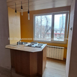 Продам квартиру, Крымская ул. , 1  ком., 30 м², косметический ремонт