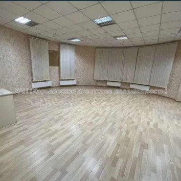 Продам квартиру, Науки просп. , 5  ком., 270 м², капитальный ремонт 