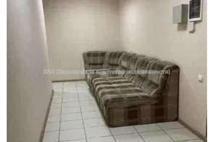 Продам квартиру, Науки просп. , 5 кім., 270 м², капитальный ремонт 