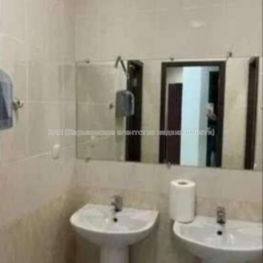 Продам квартиру, Науки просп. , 5  ком., 270 м², капитальный ремонт 