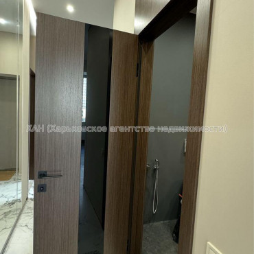 Продам квартиру, Партизанский пер. , 2 кім., 69 м², евроремонт 