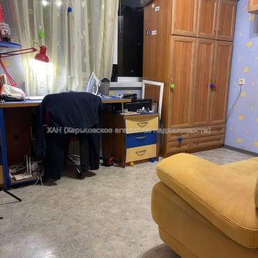 Продам квартиру, Соборности Украины ул. , 3  ком., 70 м², косметический ремонт 