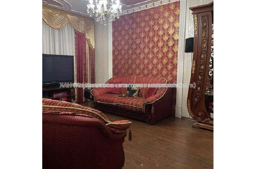 Продам квартиру, Соборности Украины ул. , 3 кім., 70 м², косметический ремонт 