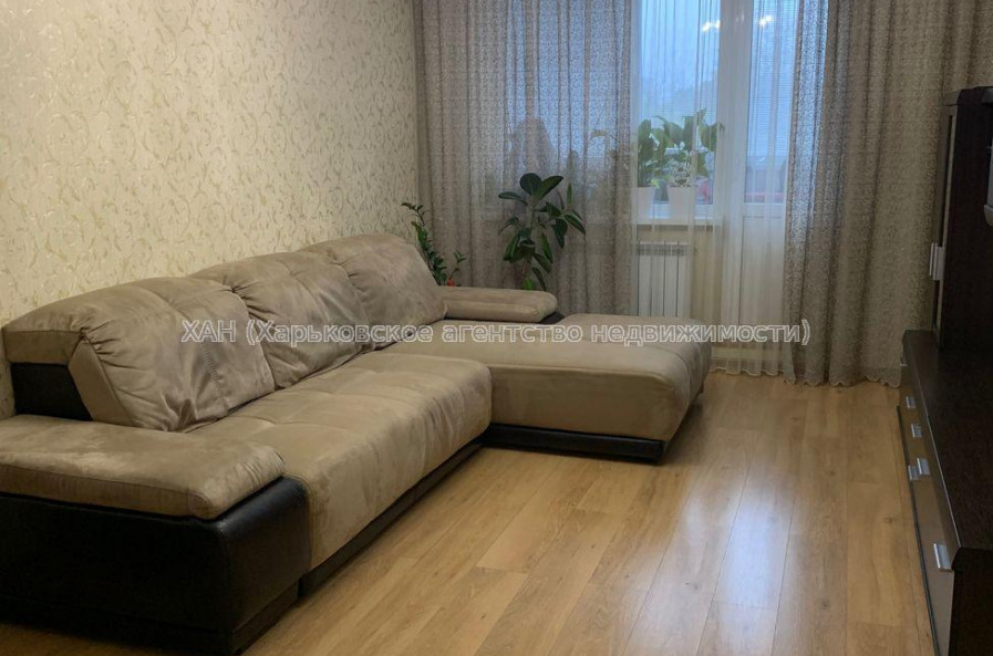 Продам квартиру, Гвардейцев Широнинцев ул. , 1  ком., 35 м², евроремонт 
