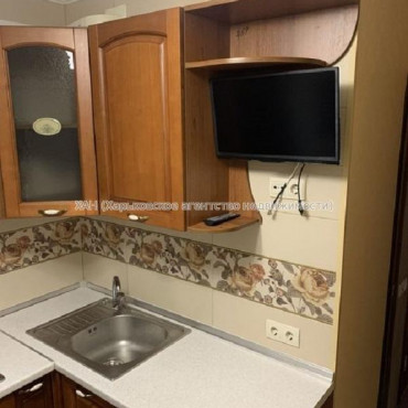 Продам квартиру, Гвардейцев Широнинцев ул. , 1 кім., 35 м², евроремонт 