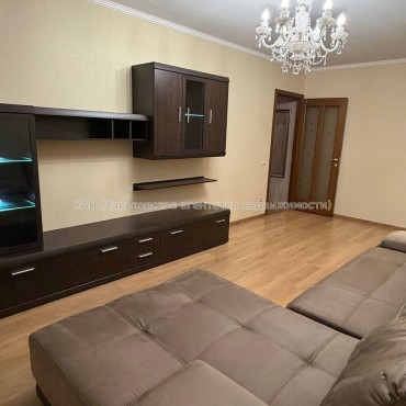 Продам квартиру, Гвардейцев Широнинцев ул. , 1 кім., 35 м², евроремонт 