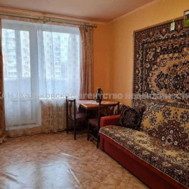 Продам квартиру, Волонтерская ул. , 1  ком., 32 м², советский ремонт