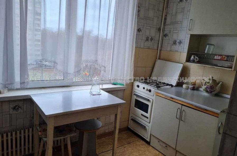 Продам квартиру, Волонтерская ул. , 1 кім., 32 м², советский ремонт 